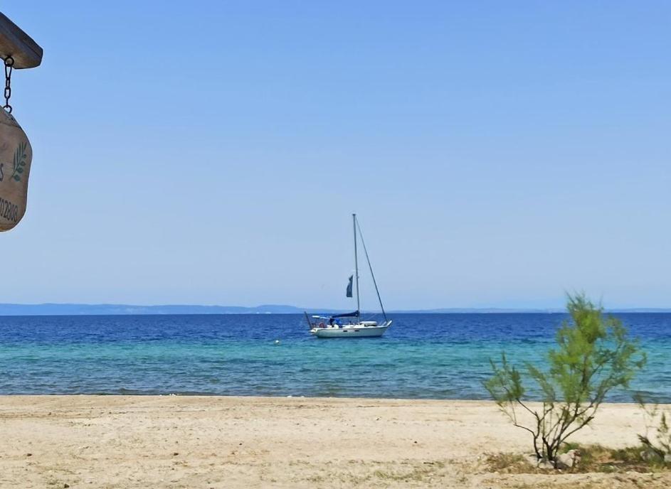 Studio Nikiti Beach Extérieur photo