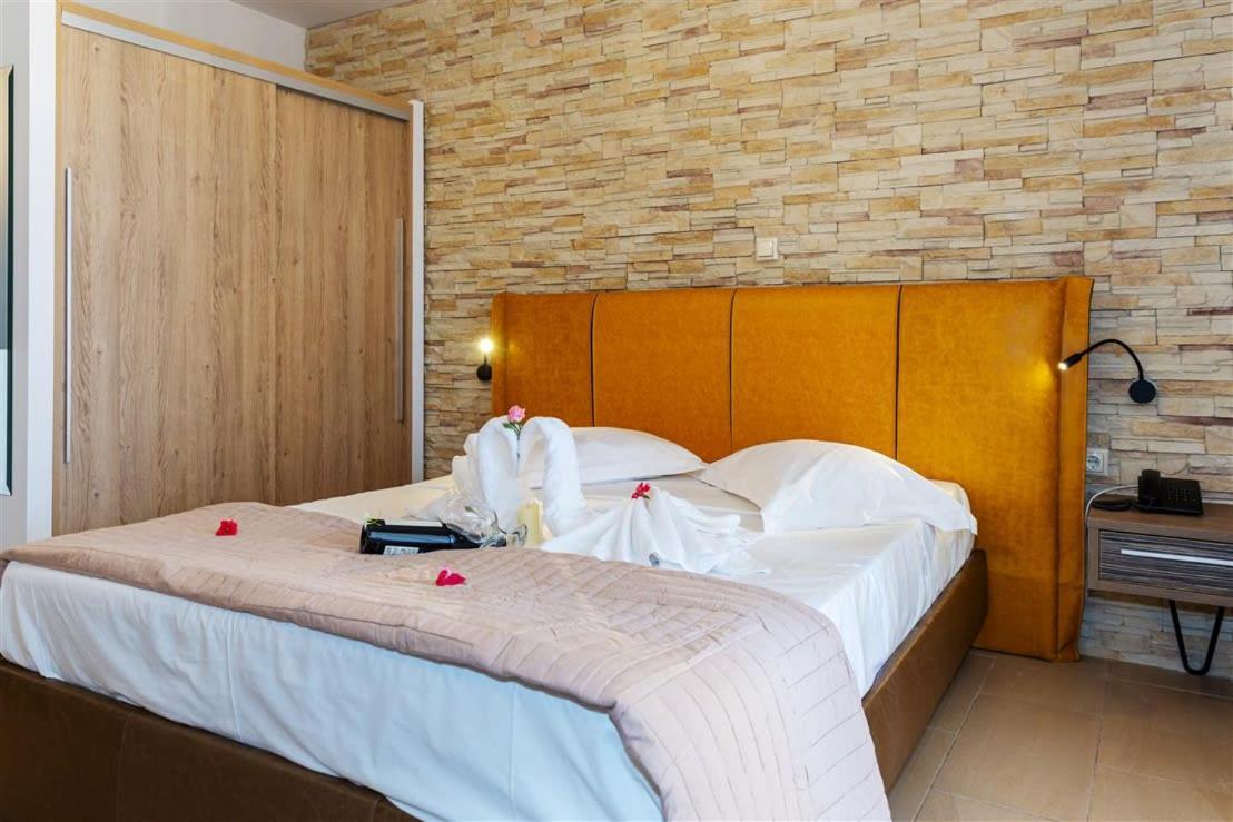 Studio Nikiti Beach Extérieur photo