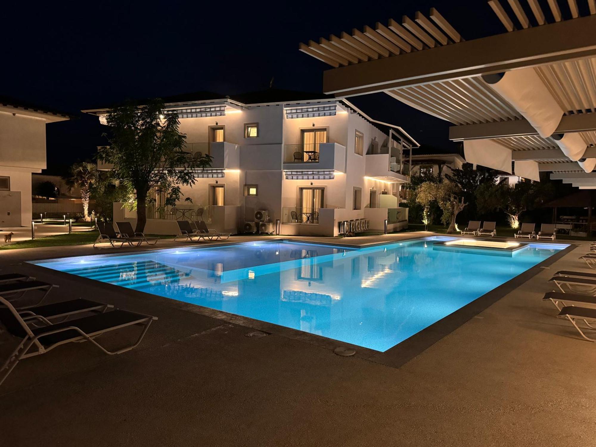 Studio Nikiti Beach Extérieur photo